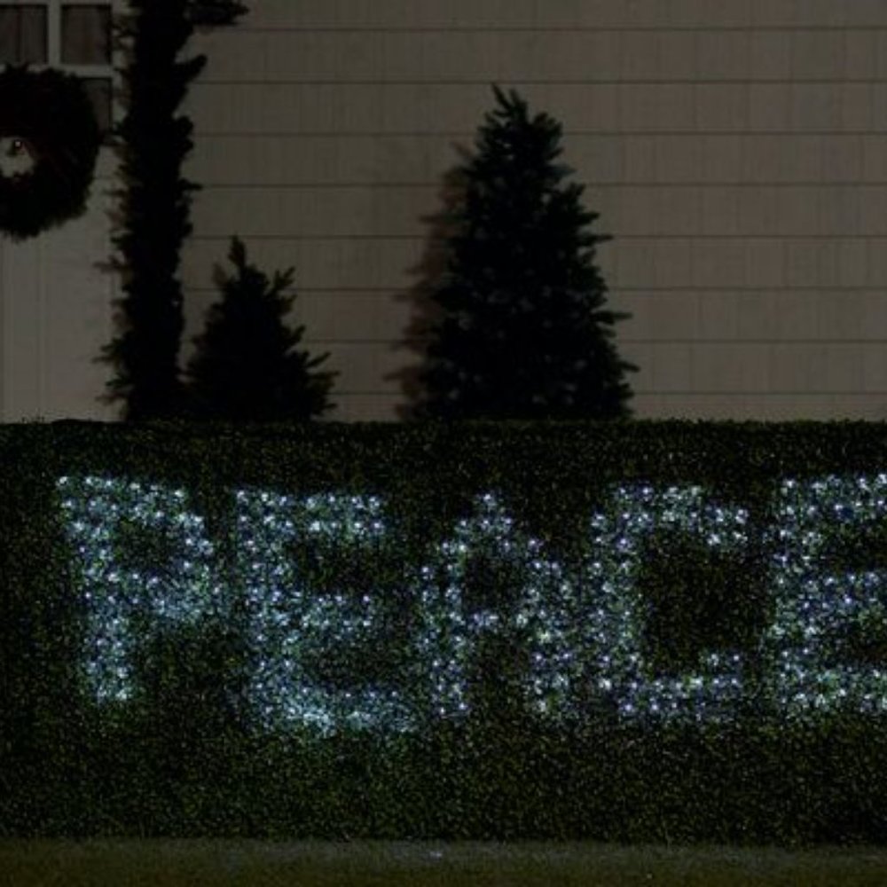 Pre-Programmed Indoor/Outdoor LED Holiday Banner Mr. Christmas - As Is